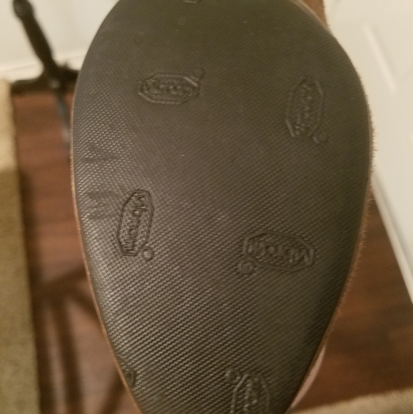 Boots - Picture 8 of 8